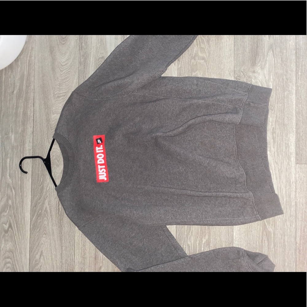 Nike Sweater